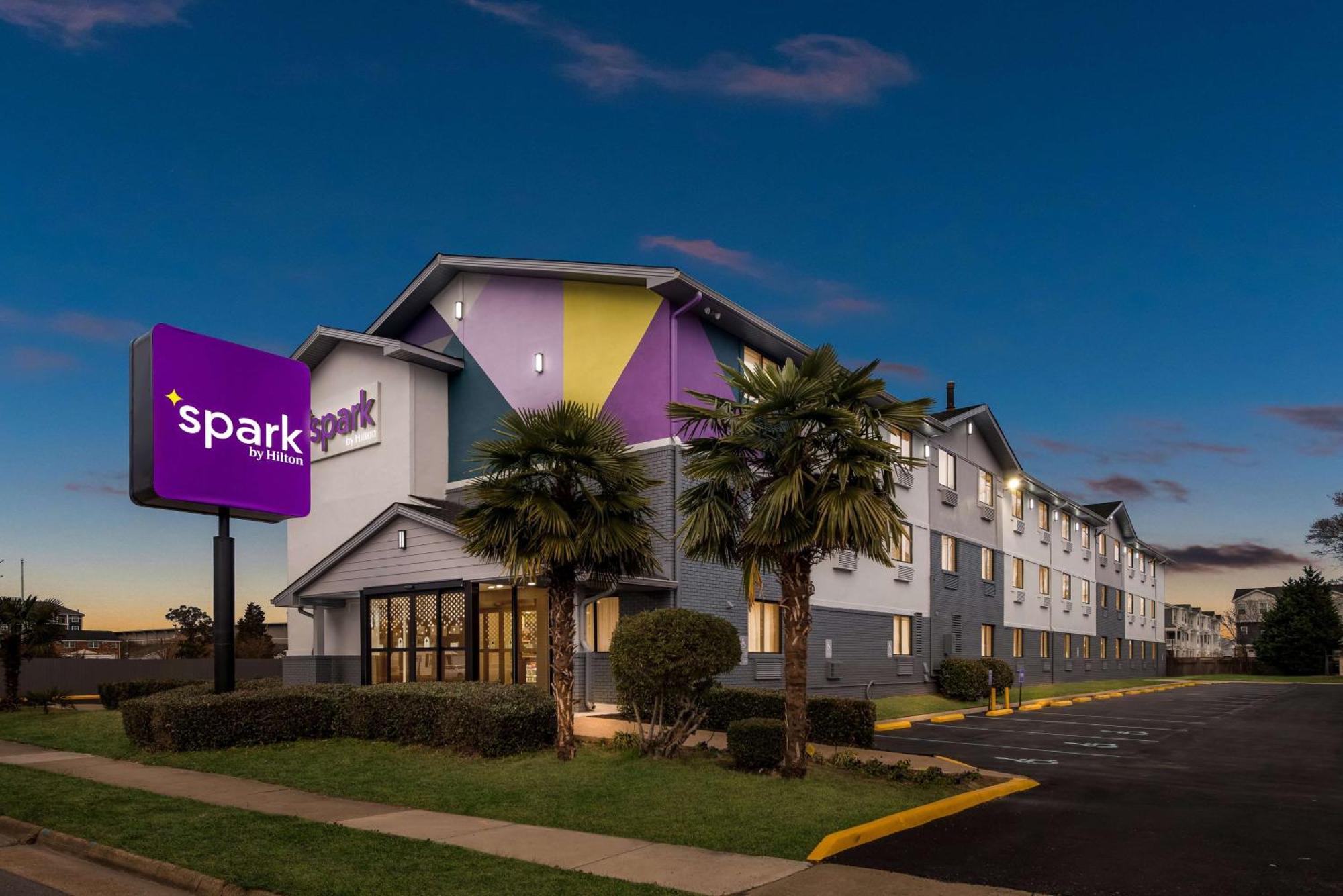 Spark By Hilton Norfolk Exterior foto